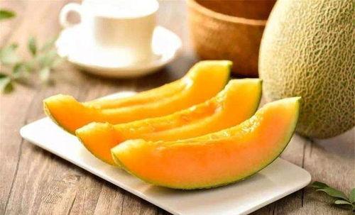 吃蜜瓜胀气,揭秘吃蜜瓜胀气的原因及应对策略